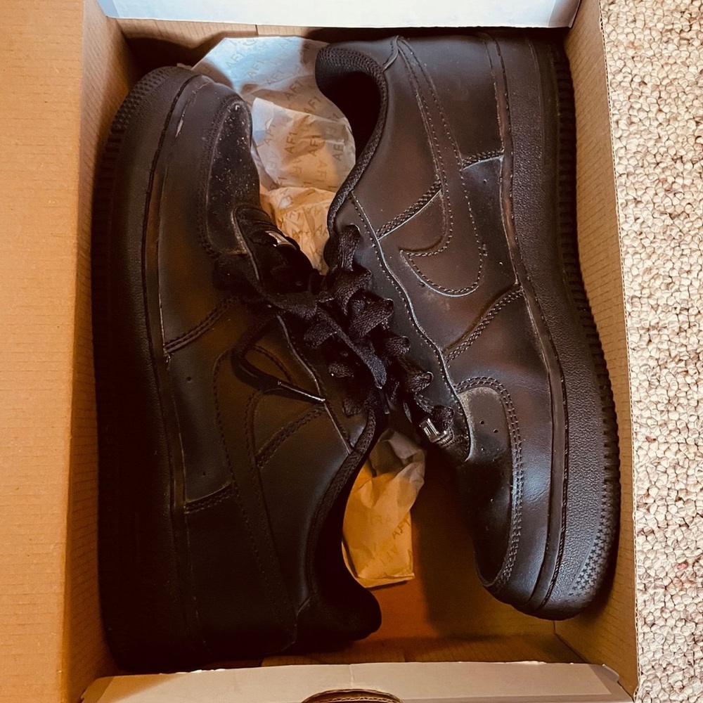 AF1 Black